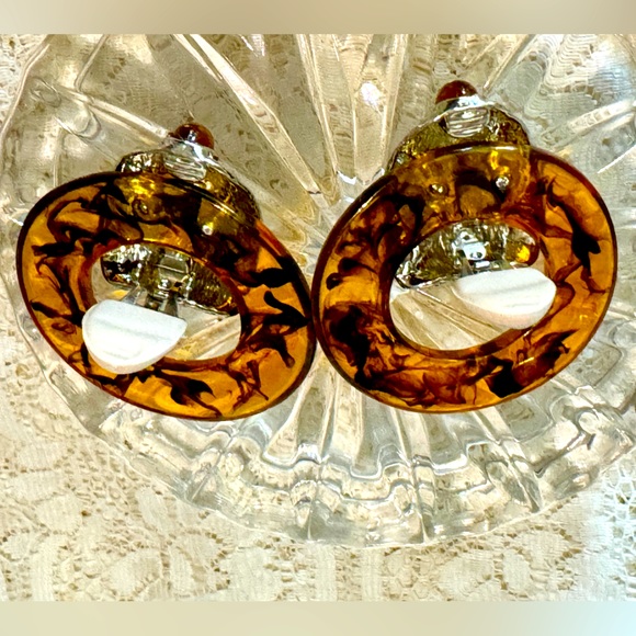 🐢VINTAGE LARGE FASHION TORTOISE CLIP-ON CIRCLE LOOP EARRINGS🐢 - Picture 5 of 8